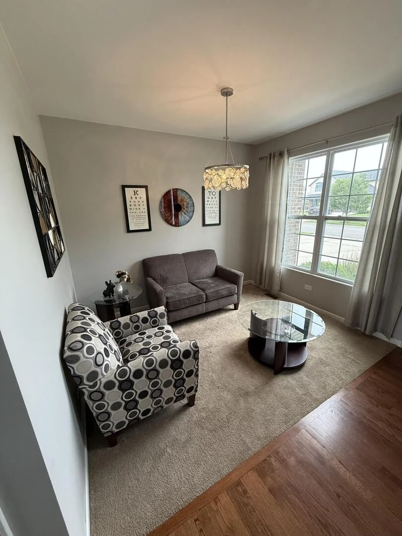 Photo of 412 E Frontier Drive