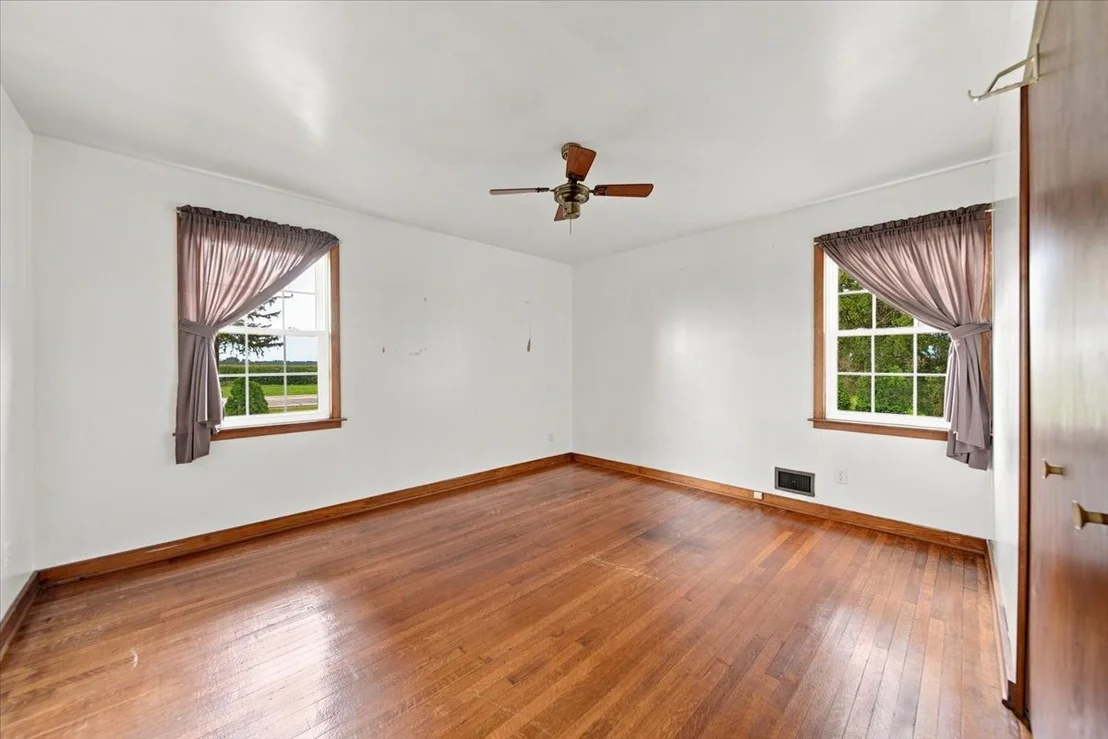 Photo of 9896 Lincoln Road