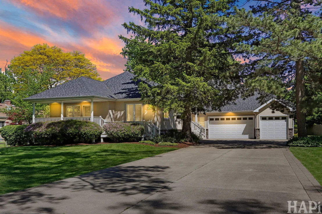 Photo of 225 Spruce Road