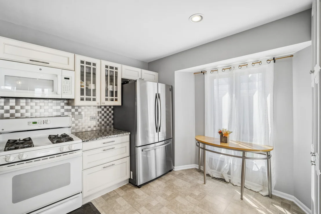 Photo of 329 Redwing Drive