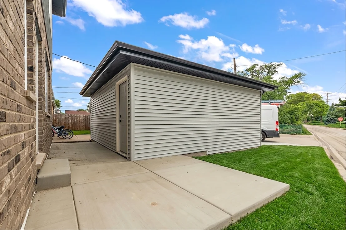 Photo of 7630 W 66th Street