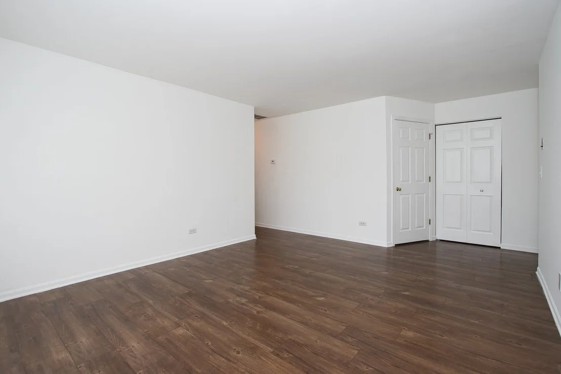 Photo of Unit A at 400 Woodview Circle