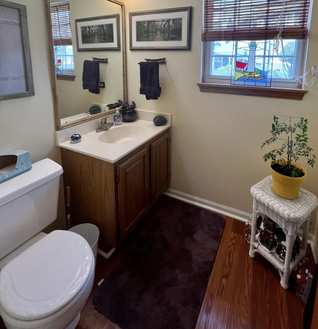 Photo of 811 Cambridge Drive