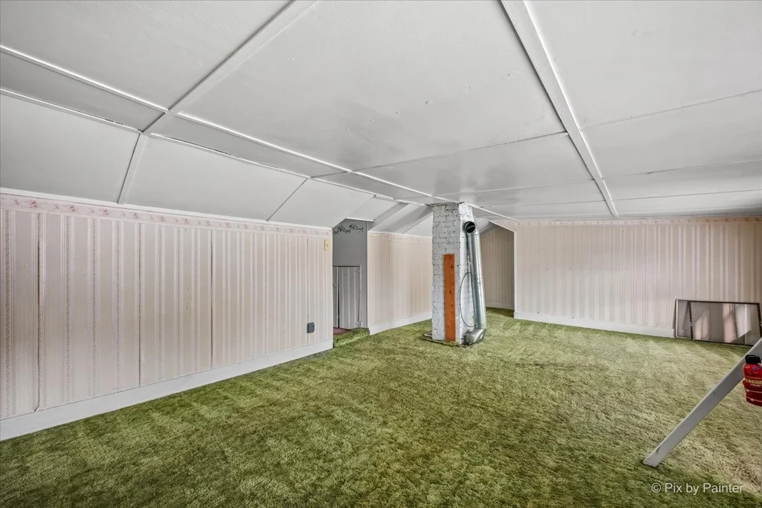 Photo of 2409 Grove Lane