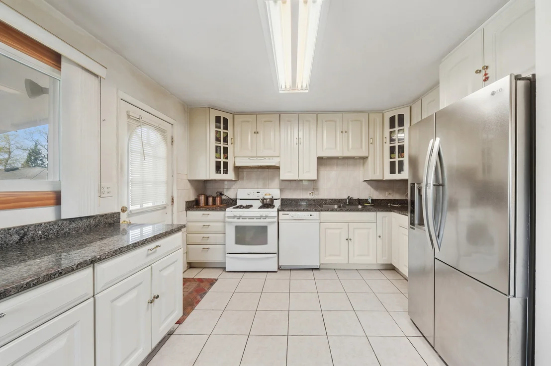 Photo of 9481 Park Lane