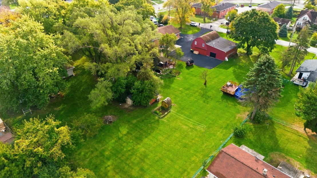 Photo of 2401 Rohlwing Road