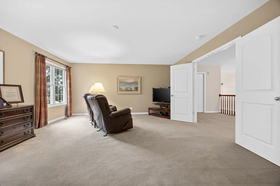 Photo of 1657 Hickory Drive