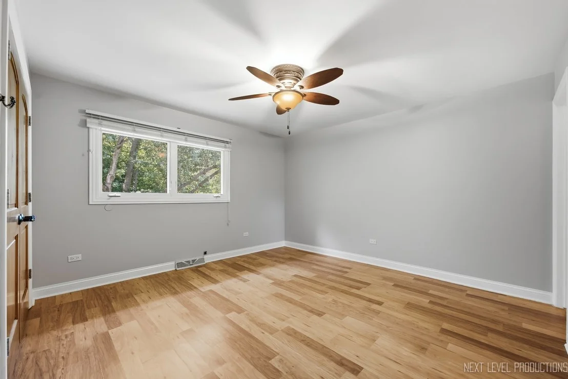 Photo of 4N849 White Pine Lane
