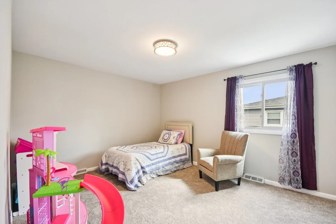 Photo of 941 W Army Trail Boulevard