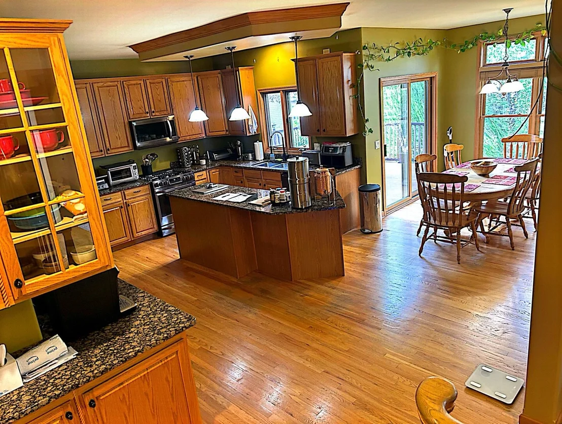 Photo of 2484 Warwick Court