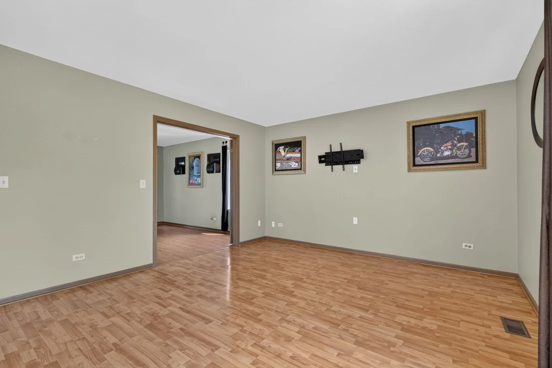 Photo of 667 Harvest Drive