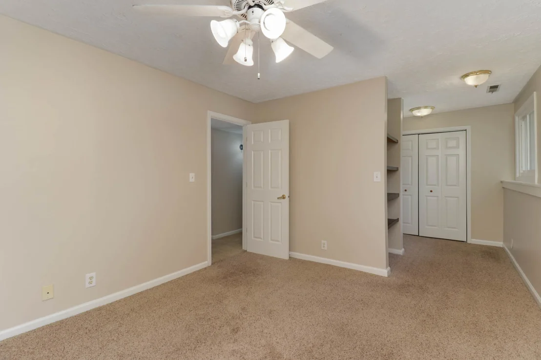 Photo of 19356 Nottingham Drive