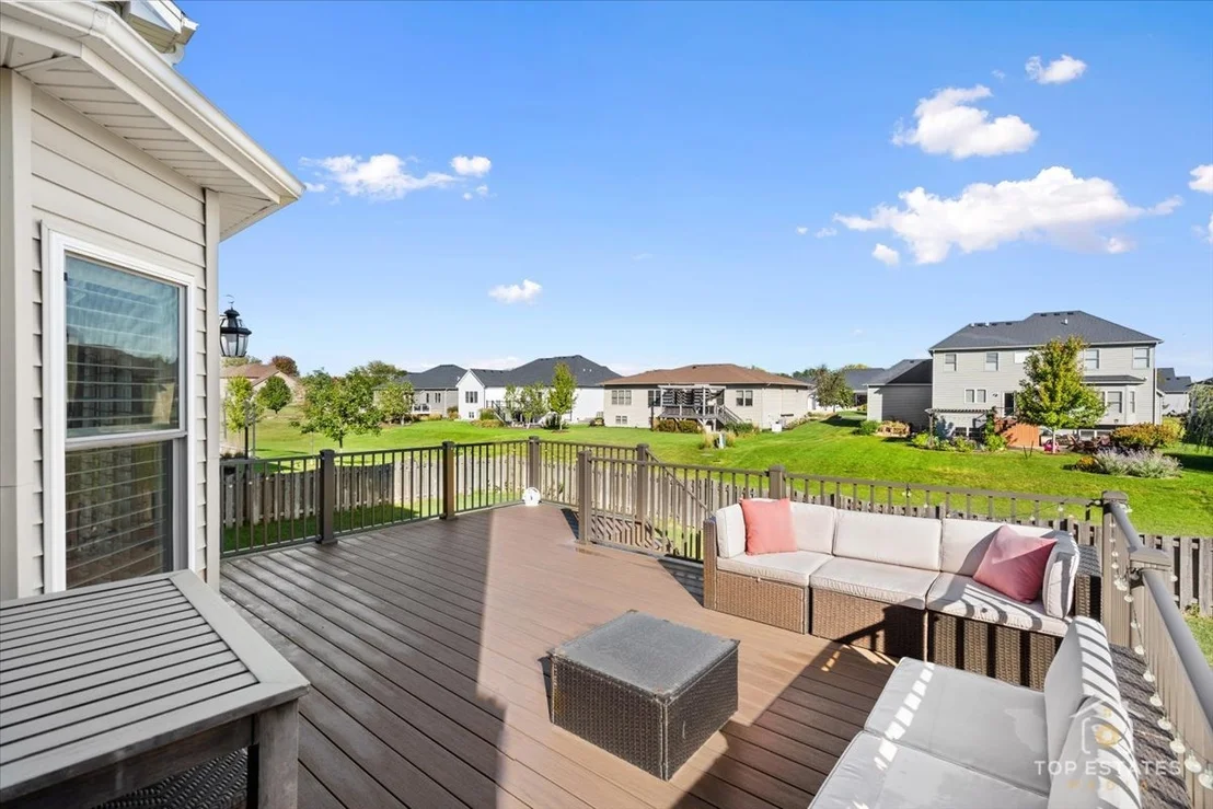 Photo of 385 Andover Drive