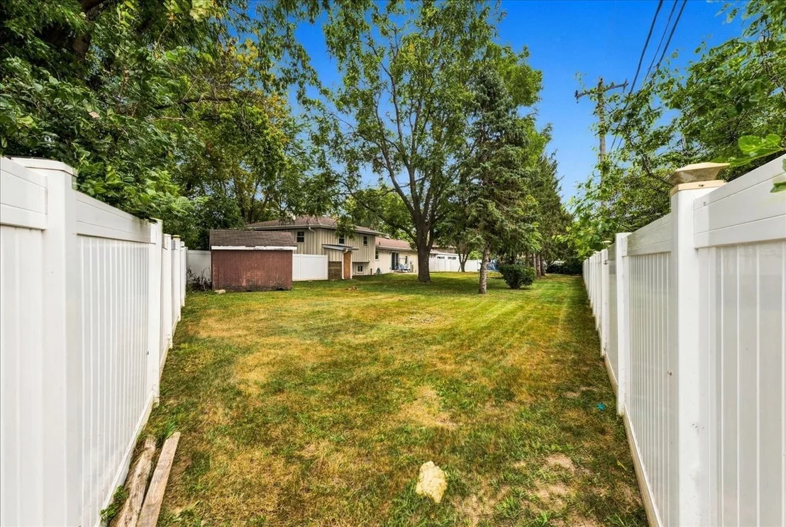 Photo of 23949 W Plainsman Circle