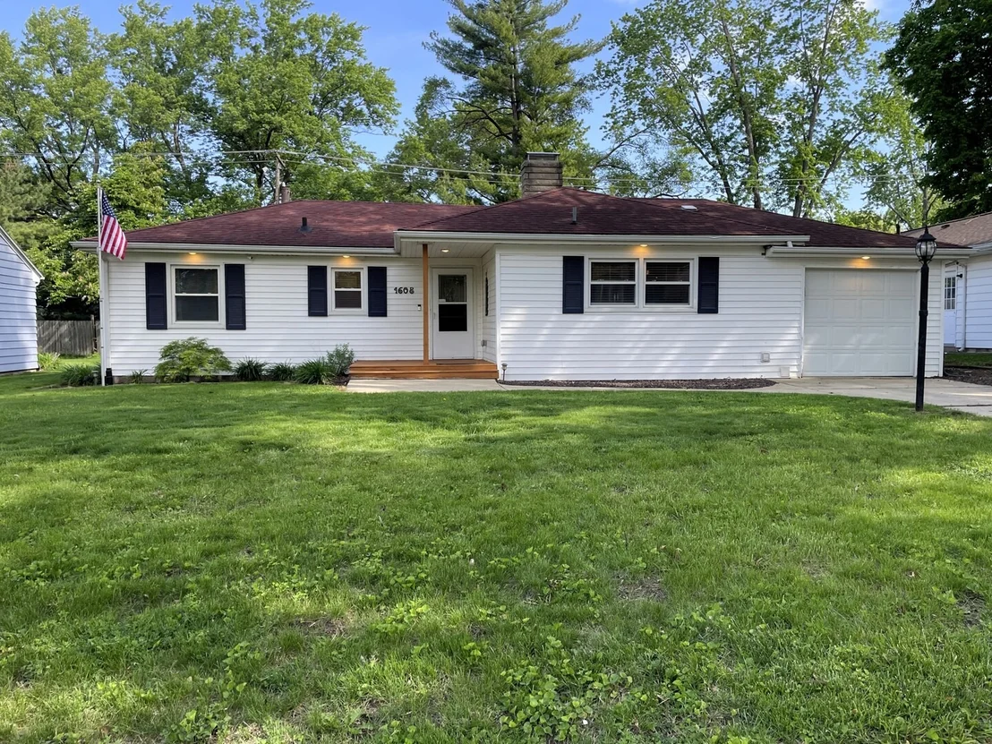 Photo of 1608 Chevy Chase Drive
