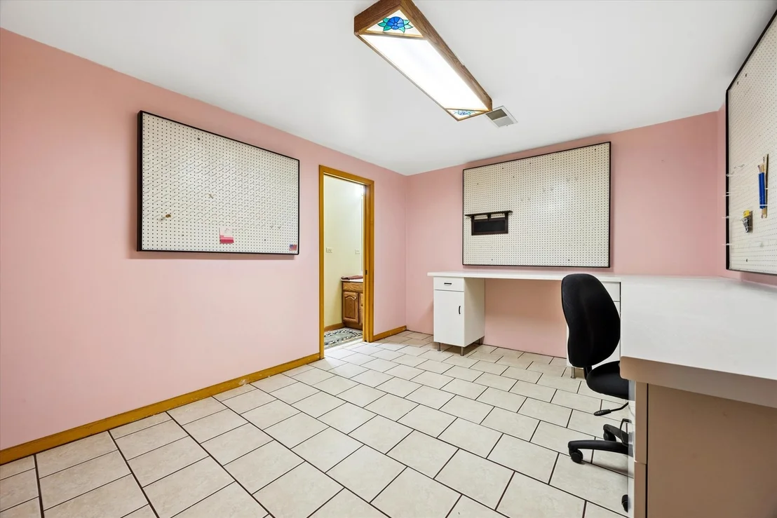 Photo of 1153 Brighton Road