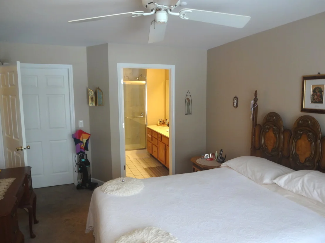 Photo of Unit 4 at 1632 Columbia Circle