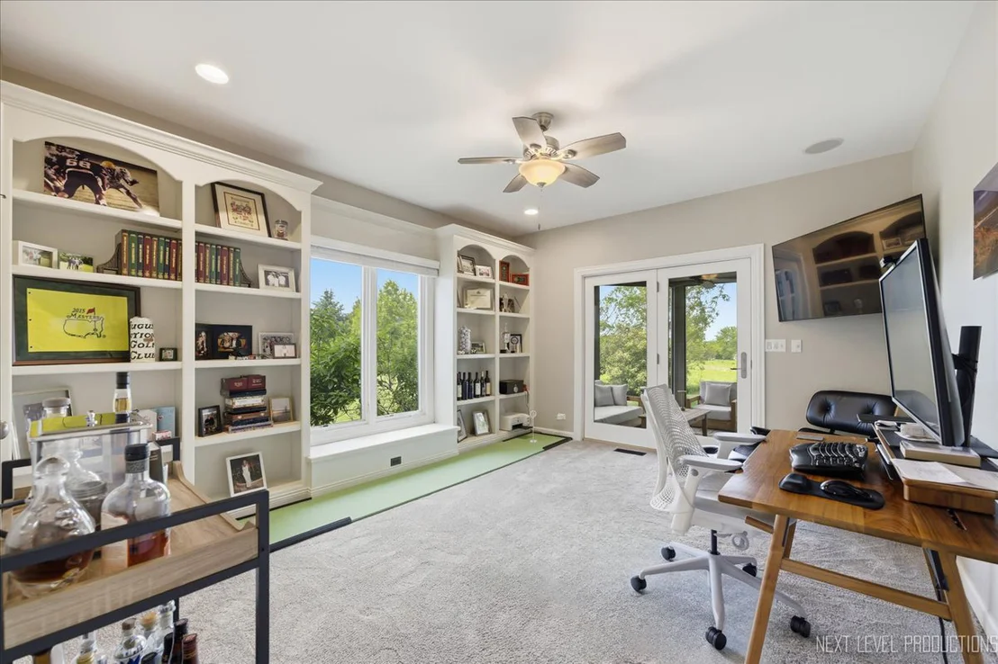 Photo of 2460 Bird Lane
