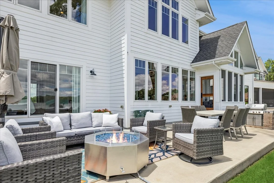 Photo of 225 Edgewater Drive
