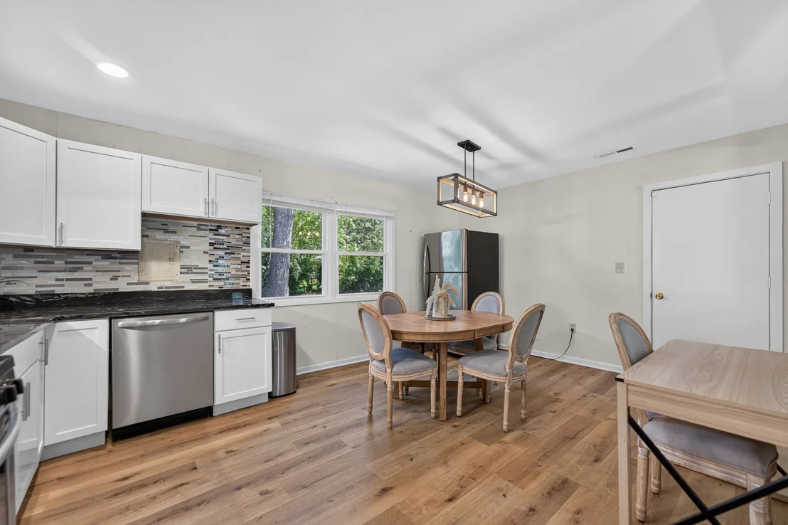 Photo of 103 Willow Road