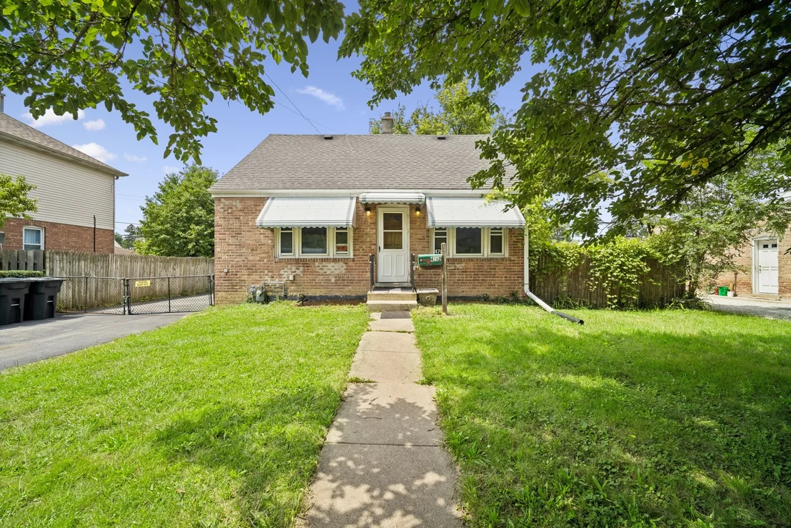 Photo of 4702 River Road