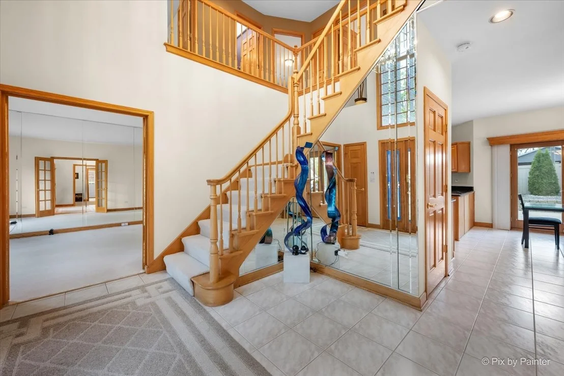 Photo of 958 W Stonehedge Drive