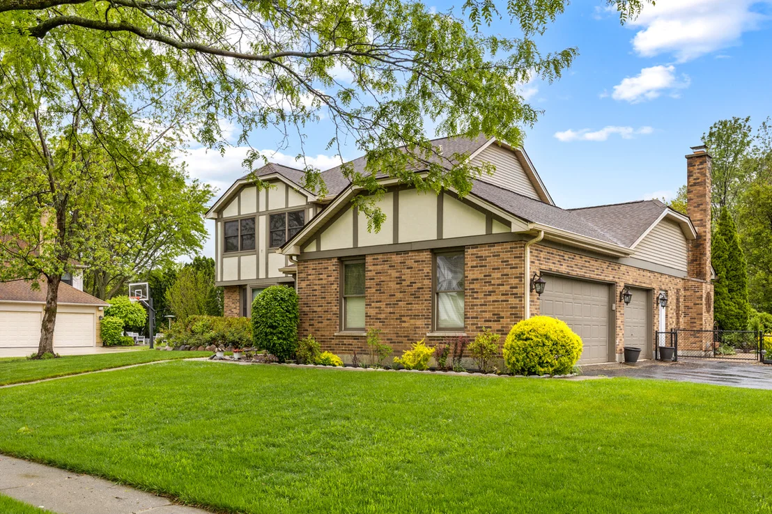 Photo of 1185 surrey Lane