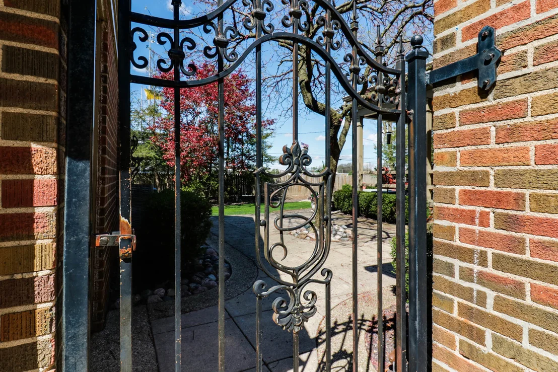 Photo of 1202 Elmwood Road