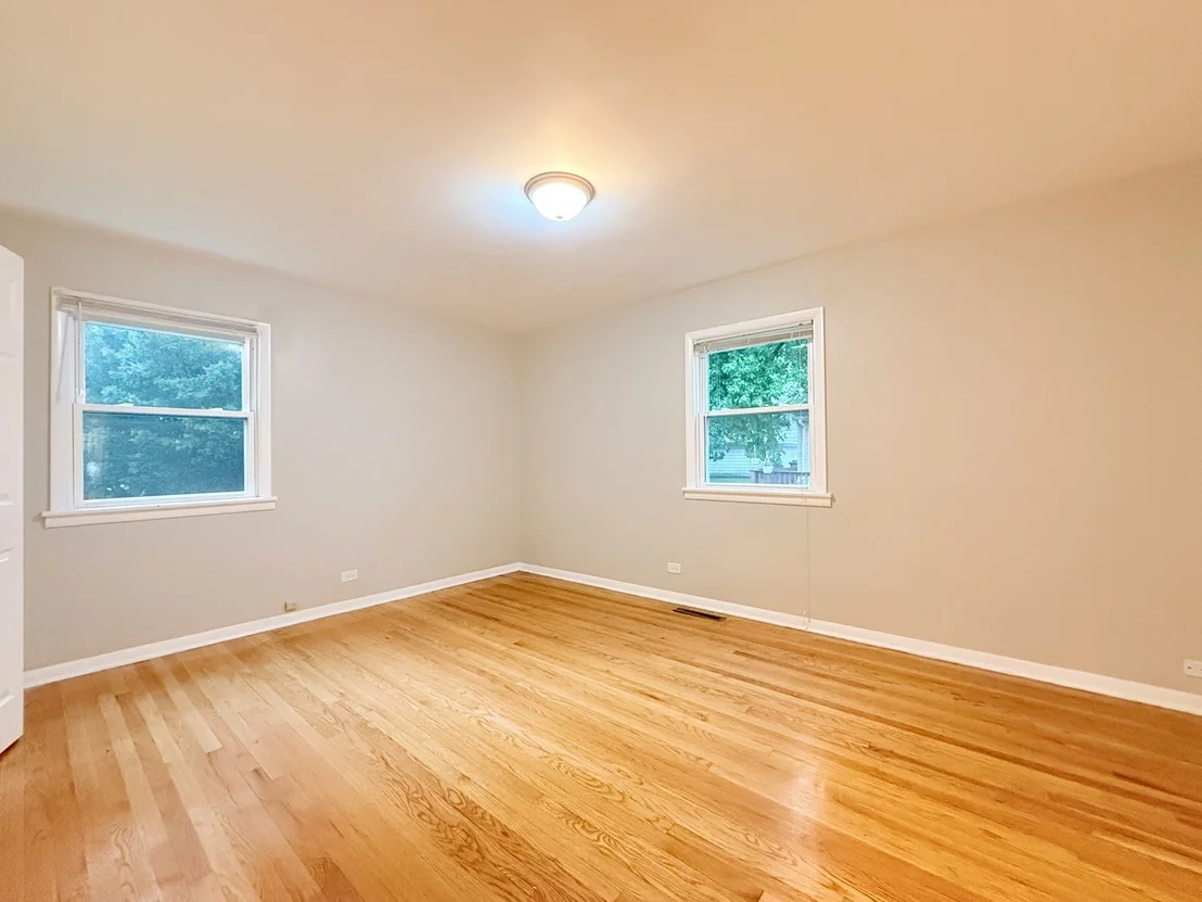 Photo of 1121 Olive Road