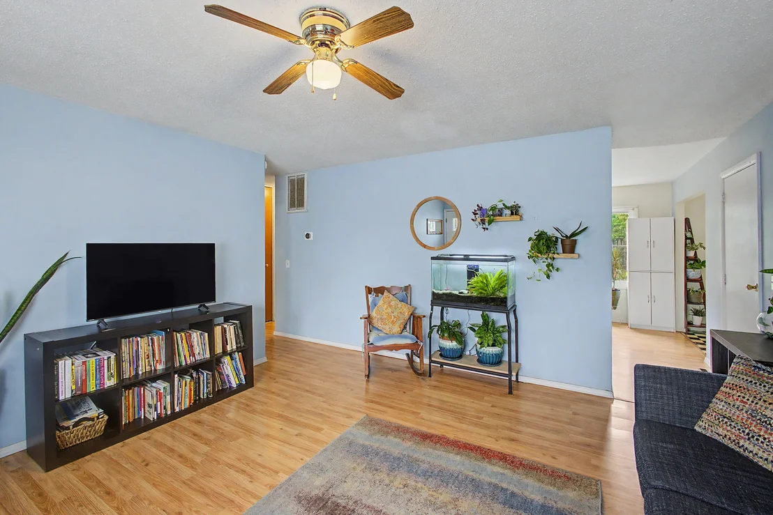 Photo of 1205 Philo Road