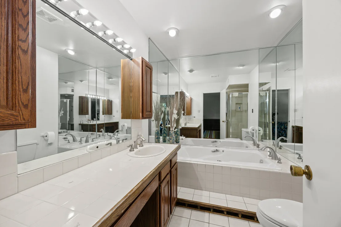 Photo of 2975 Arrowwood Trail