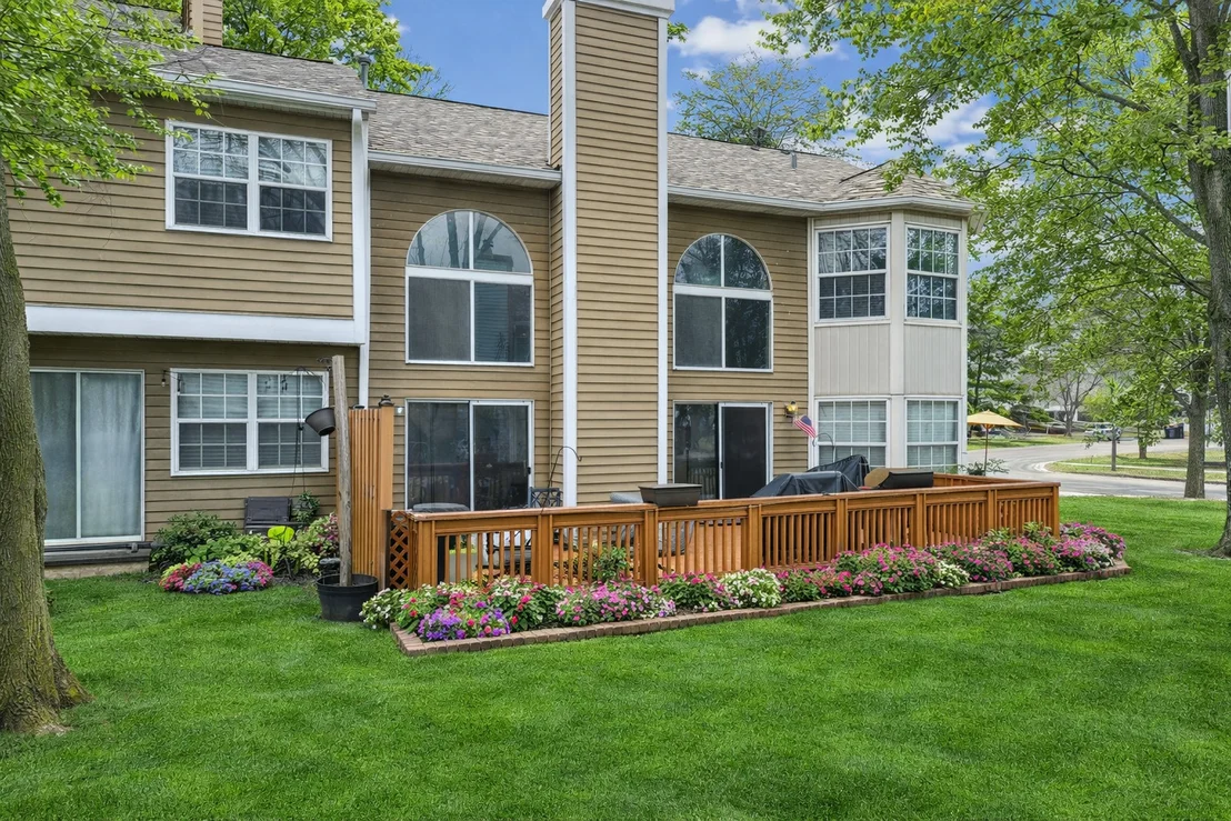 Photo of 500 Ascot Lane
