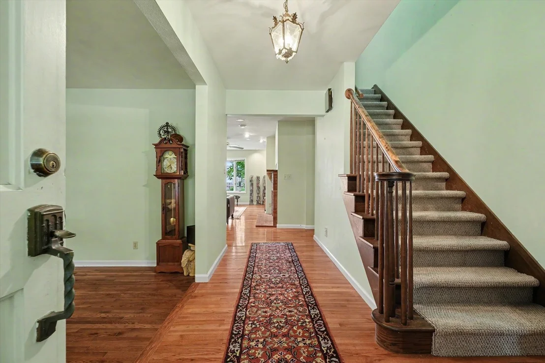 Photo of 204 E Willard Street
