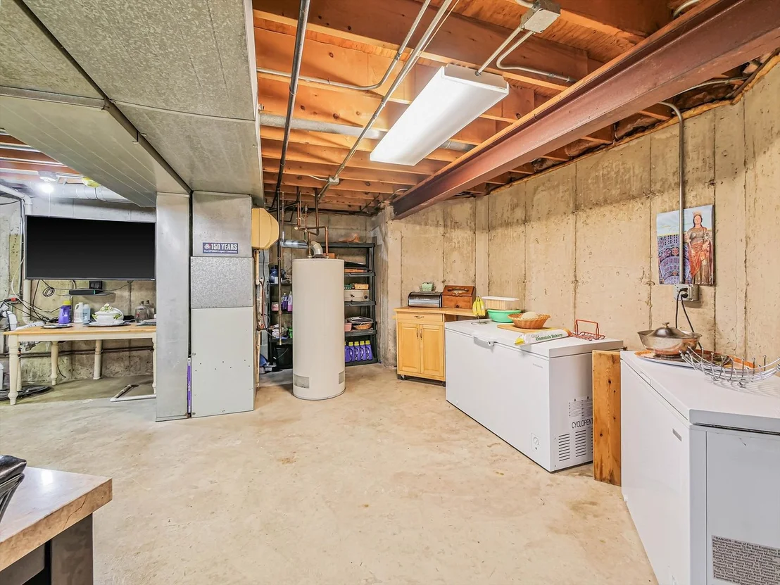Photo of 1212 Grove Avenue
