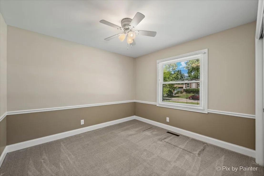 Photo of 725 N Vista Drive