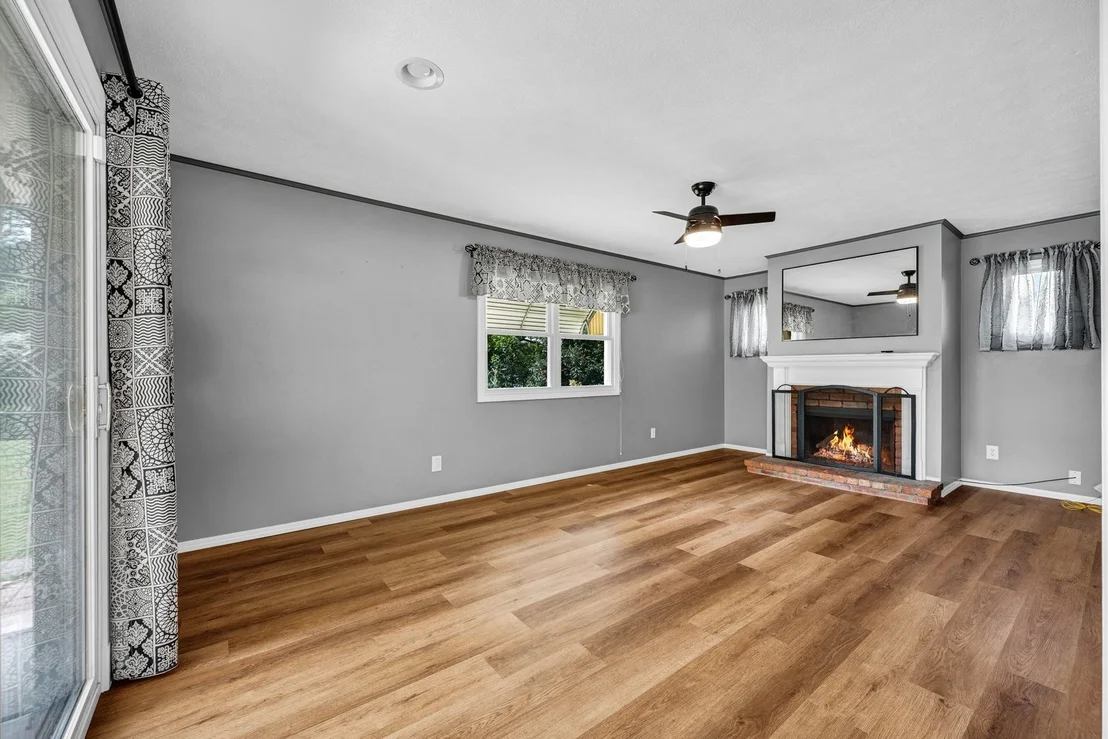 Photo of 221 Ivanhoe Way