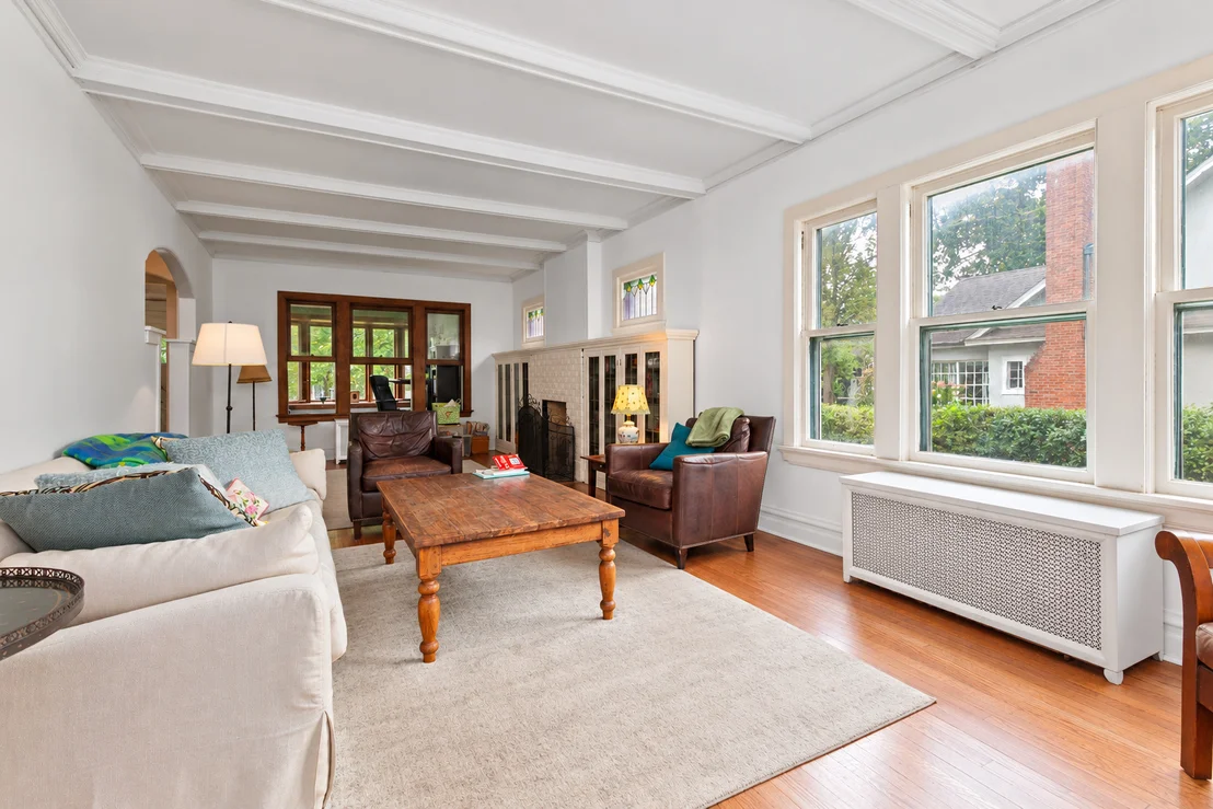 Photo of 136 Washington Circle