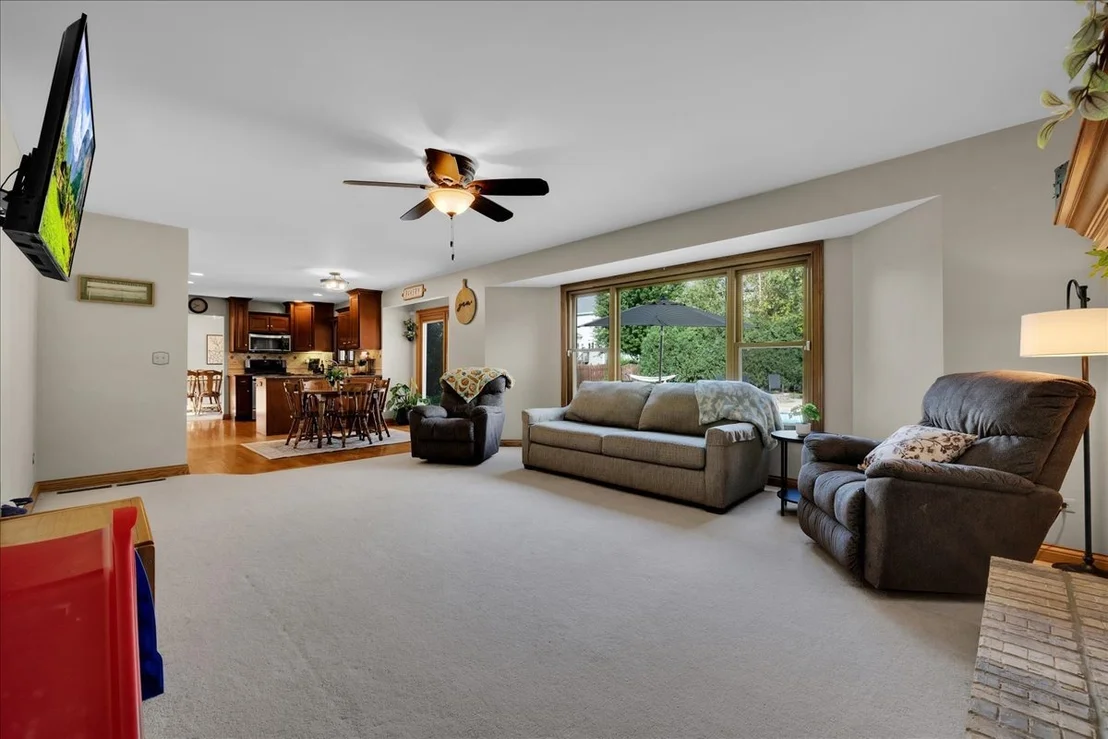 Photo of 236 Isleview Drive