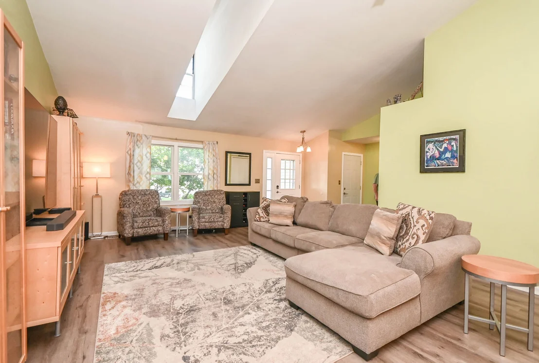 Photo of 1333 Regency Lane