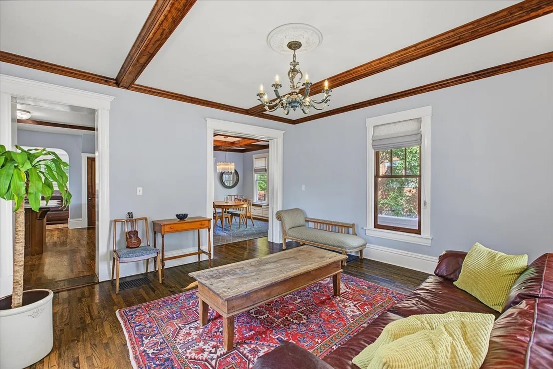 Photo of 321 North Avenue