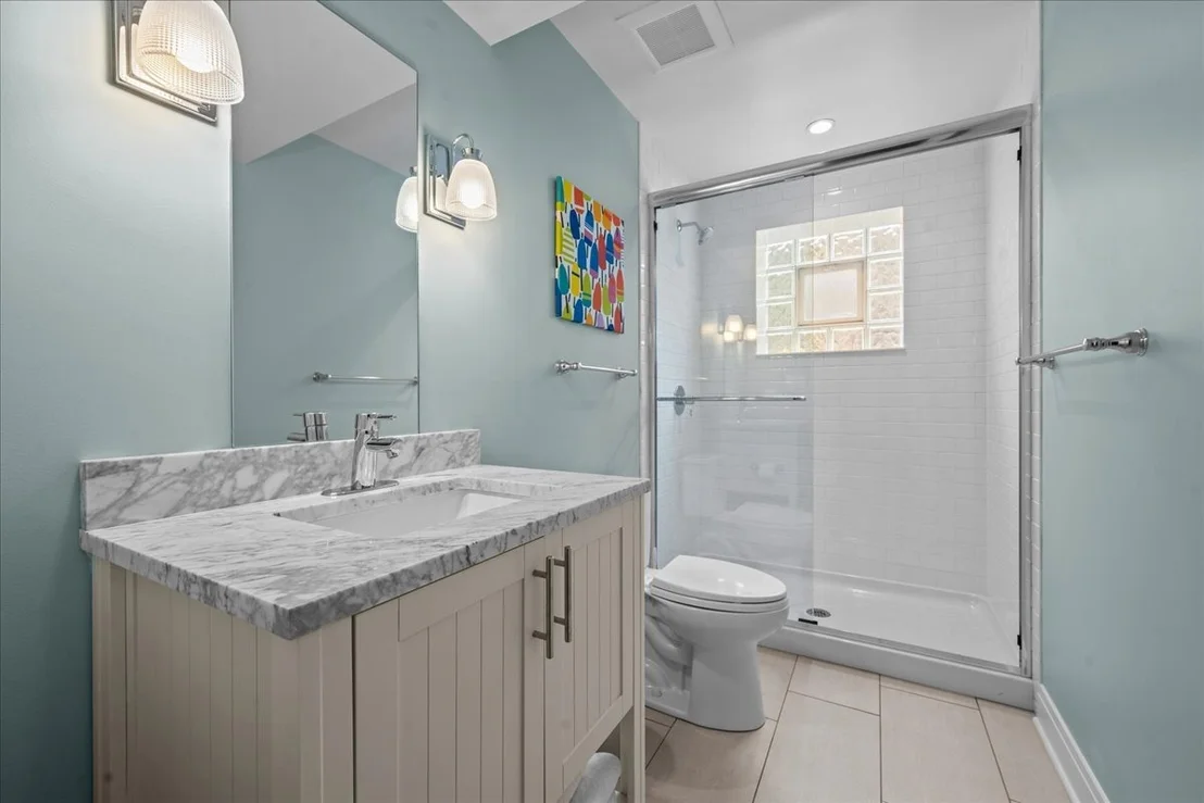 Photo of 1136 Florence Avenue