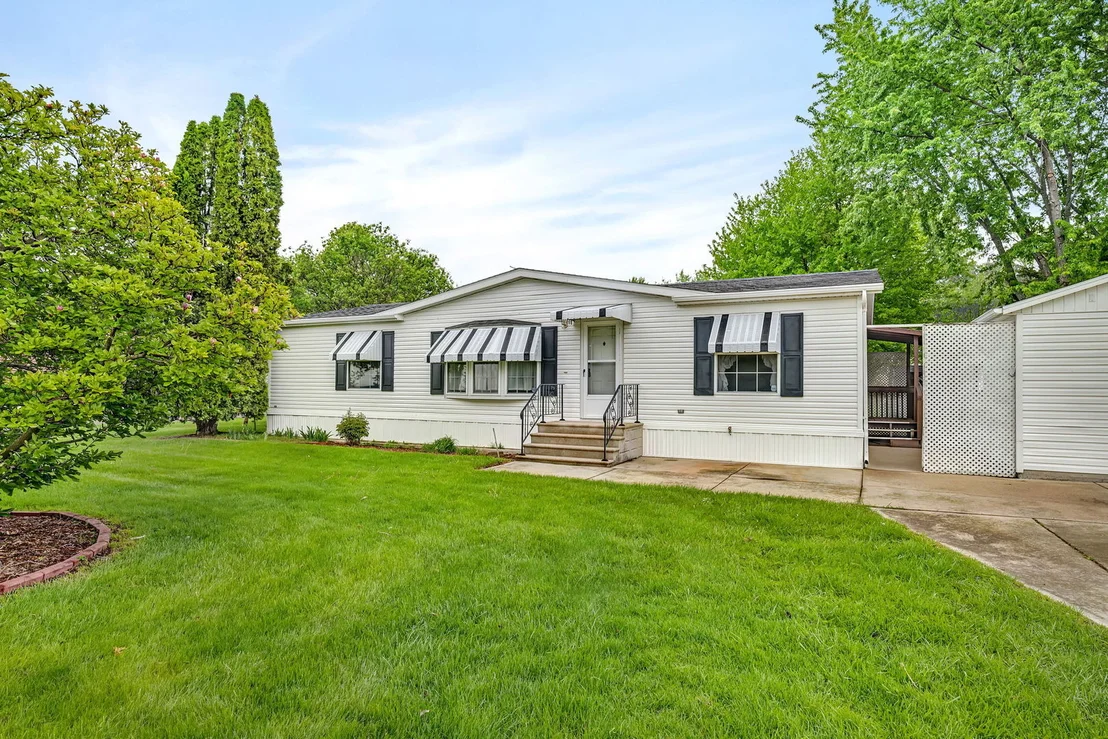 Photo of 2910 E 11th Road