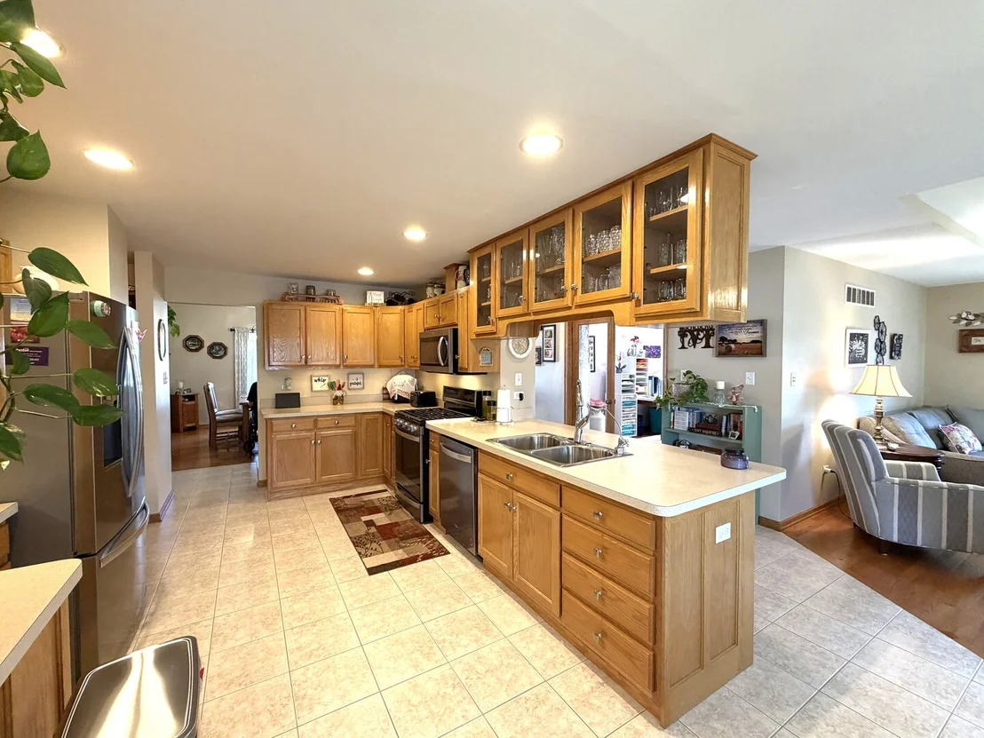 Photo of 1425 Argyle Lane N