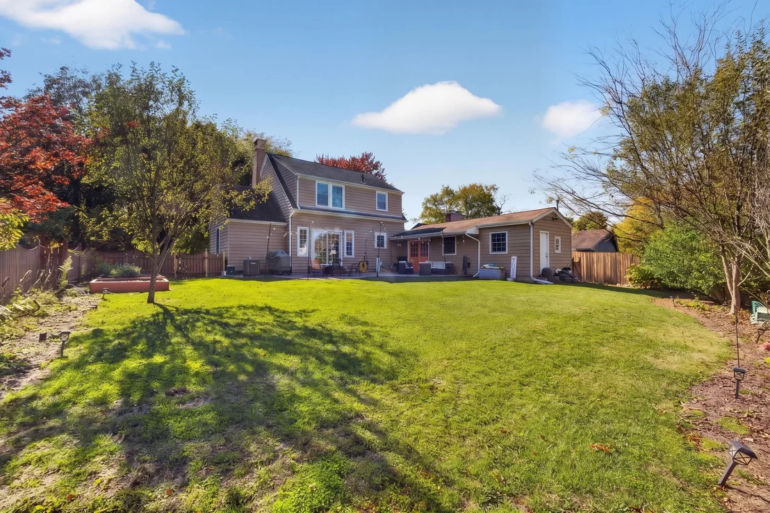 Photo of 345 Rolfe Road
