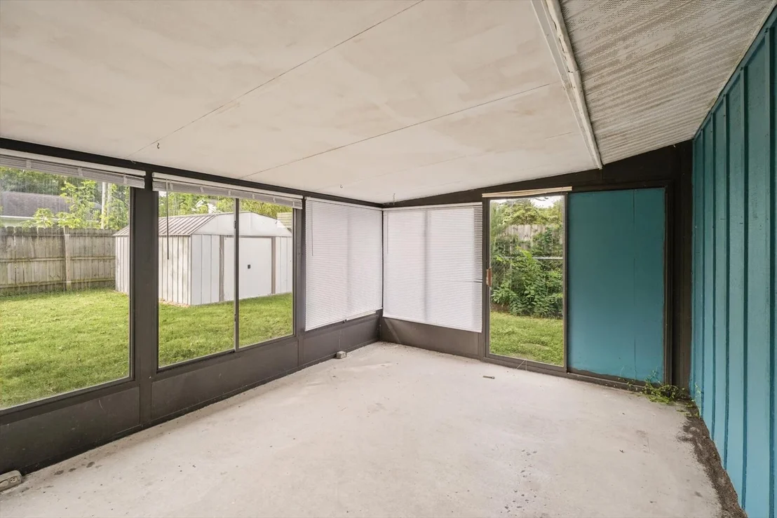 Photo of 814 Pinecrest Drive