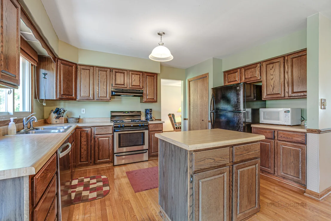 Photo of 856 Pin Oak Circle