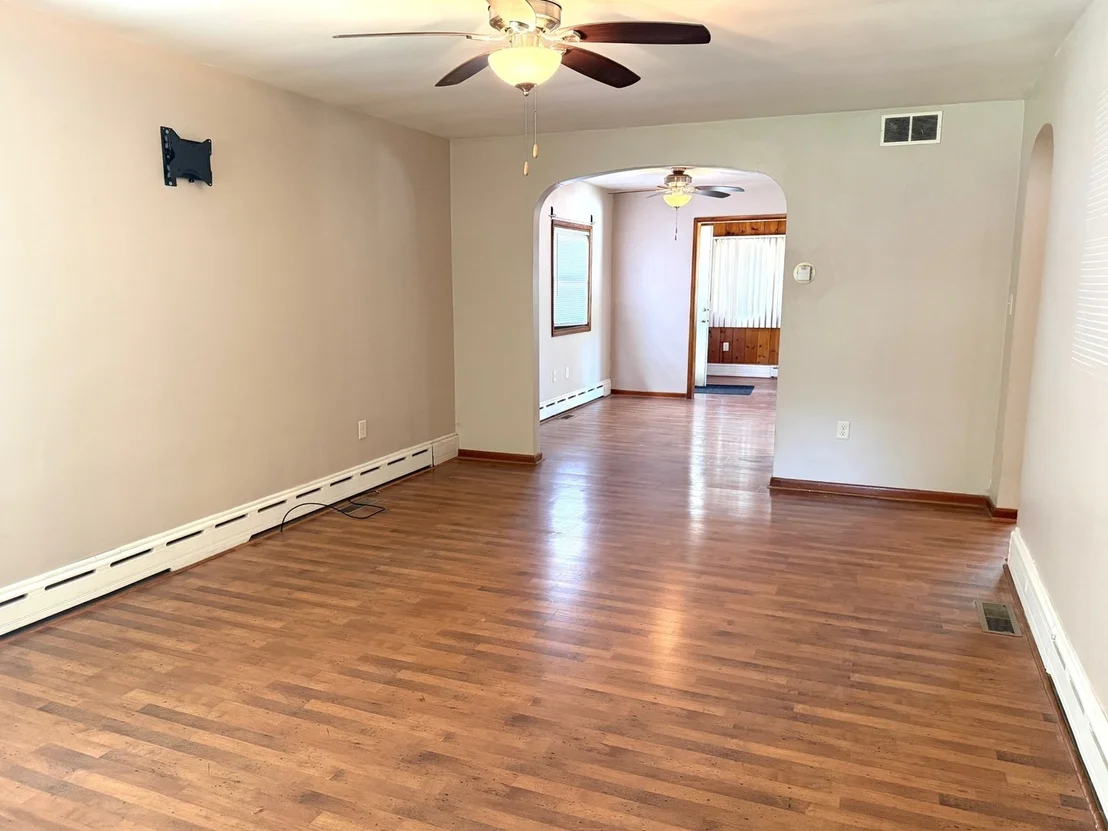 Photo of 1404 Plain Street