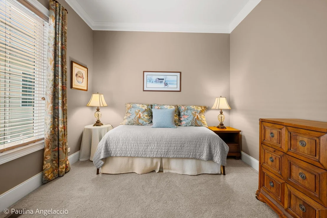 Photo of 1013 Ridgeview Drive