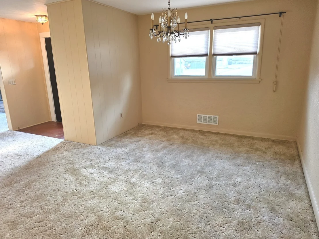 Photo of 906 Snyder Drive