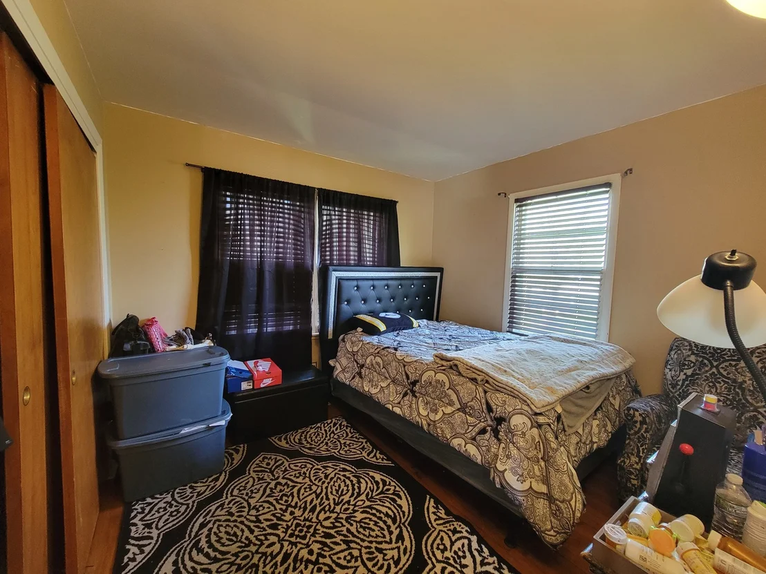 Photo of 2564 Plainfield Road
